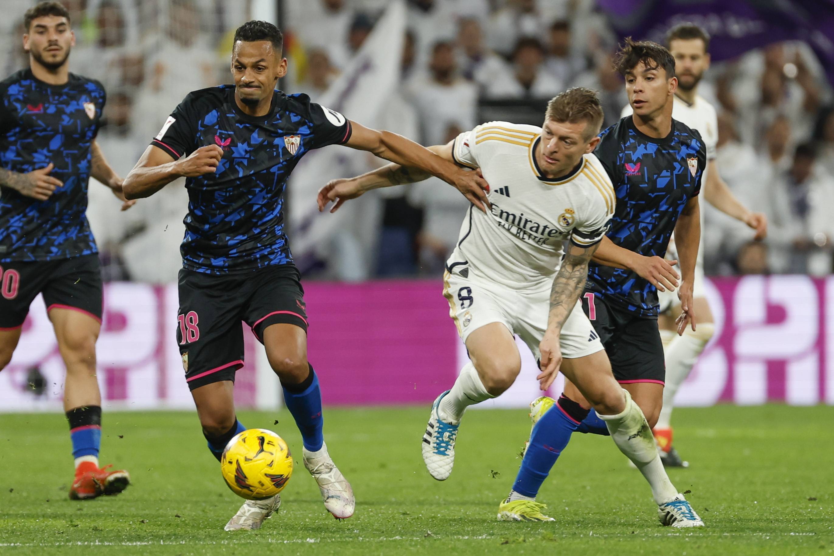 爱游戏-塞尔维亚队取胜晋级，将出征欧洲杯