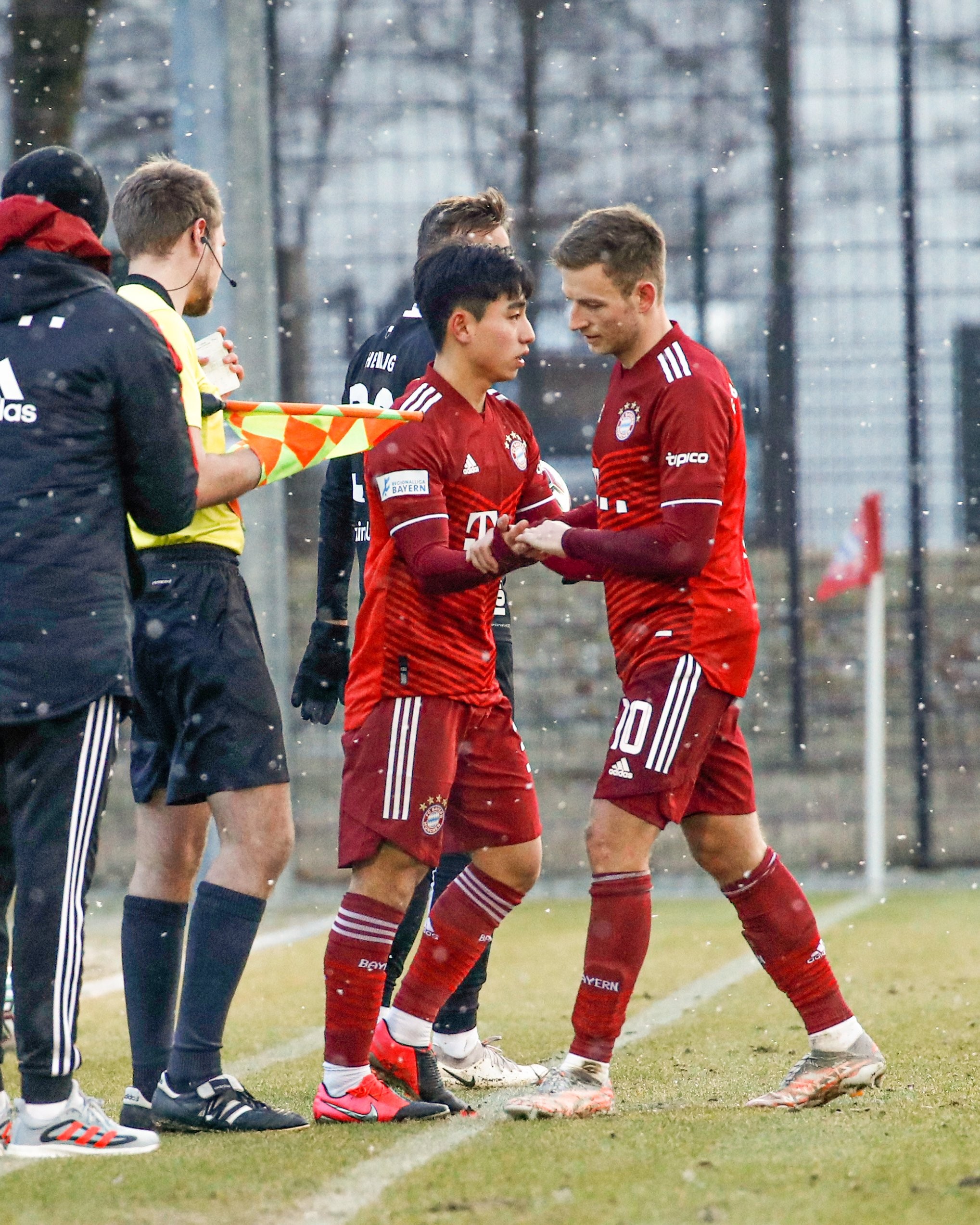 爱游戏官网-包含拜仁慕尼黑新援首秀大获成功，球队信心大增的词条